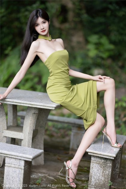 黄色网站在线免费看海报