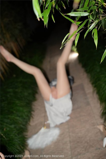 春暖花开性亚洲海报