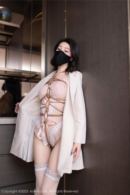 成人亚洲欧美日韩中文字幕海报