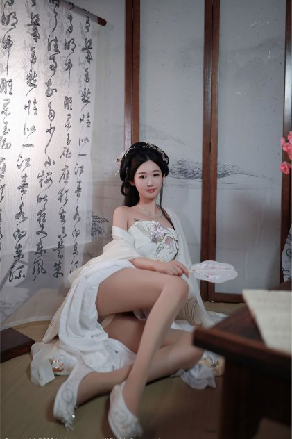 美女赤裸身体㊙️奶头海报